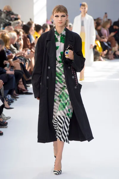 Look 2